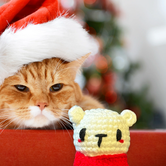 Wallace the polar bear | lightweight cat toy