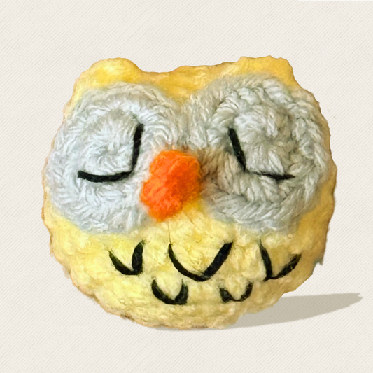 Yolk the owl | lightweight cat toy